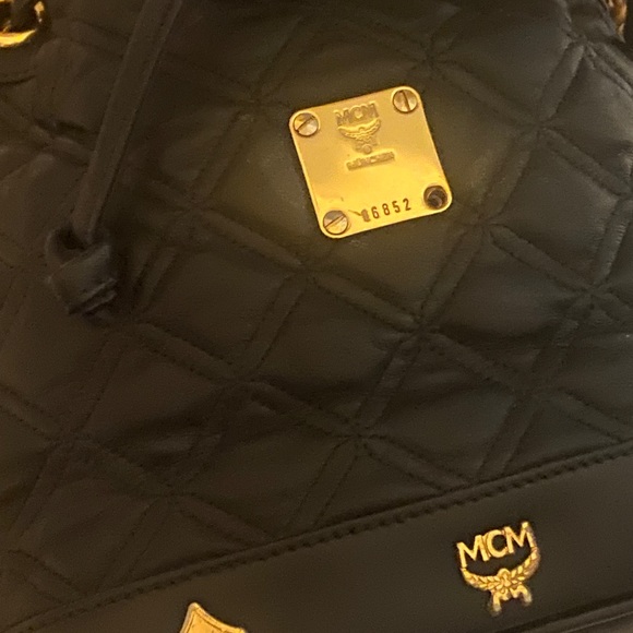 🎊HP Vintage Mini MCM Quilted Bucket Bag - Picture 10 of 17